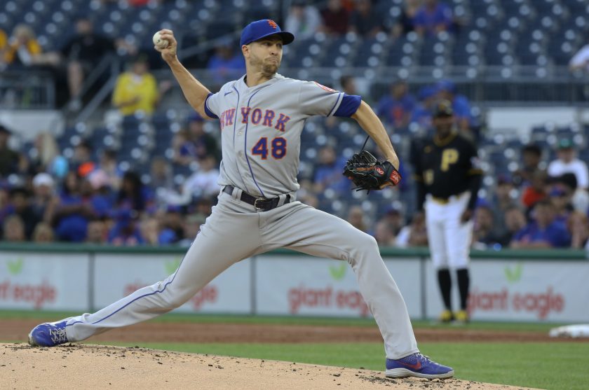 3 tweets that prove Mets’ Jacob deGrom is certified alien on mound