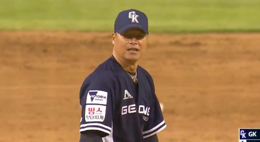 Former Mets reliever still striking hitters out at 53 years old