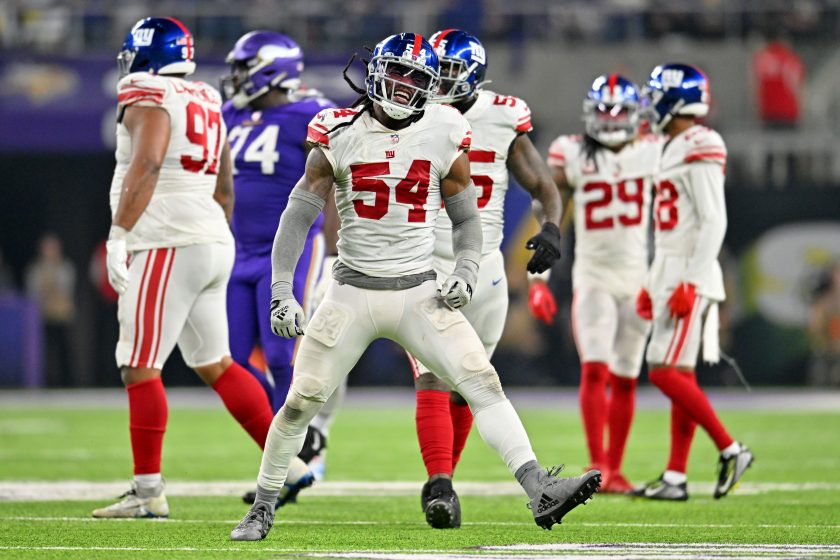 Giants can’t keep crumbling when they face NFC East opponents