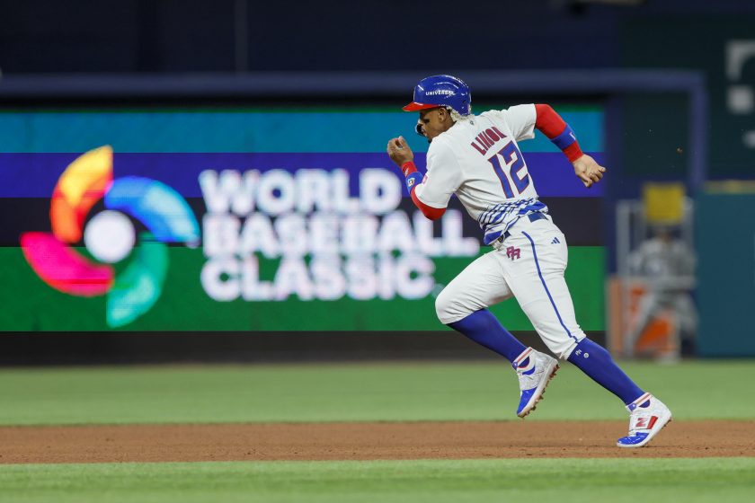 WATCH: Mets’ Francisco Lindor hits Little League home run for Puerto Rico