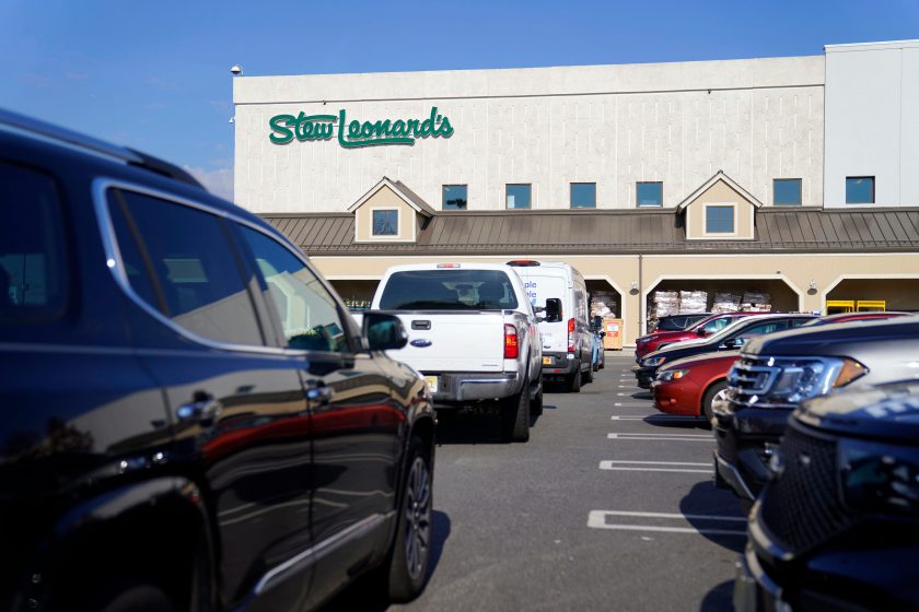 Stew Leonard, grocery store king, dies at 93