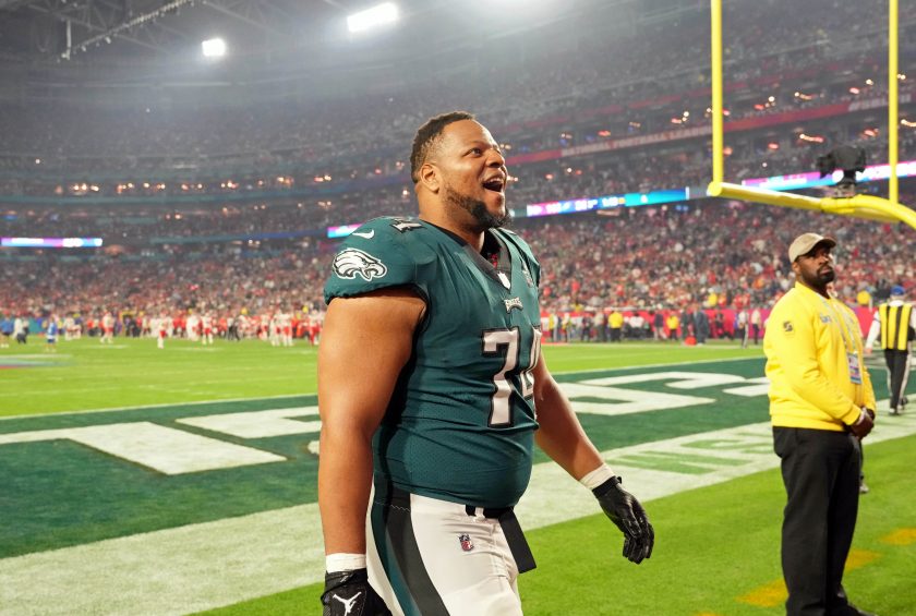 ‘All options’ on table for free-agent Ndamukong Suh, except the Jets
