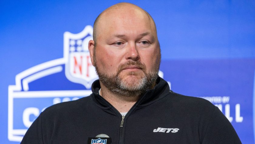 This Jets draft needs to be about Aaron Rodgers