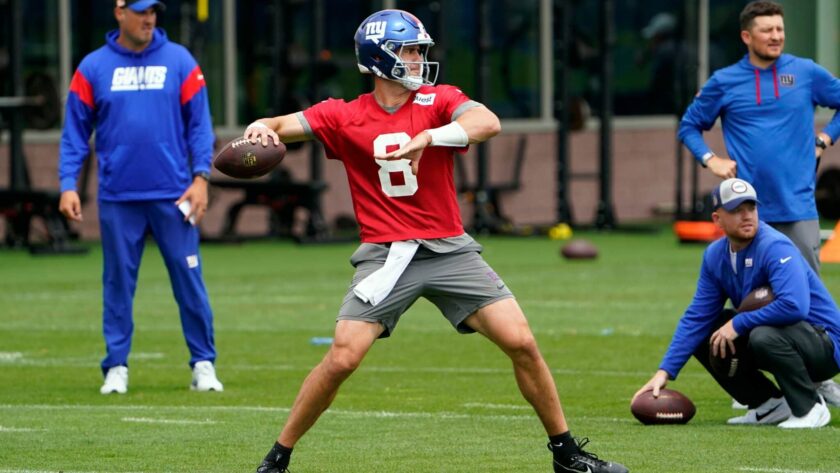 The good, bad news about Giants’ offense as Saquon Barkley drama lingers