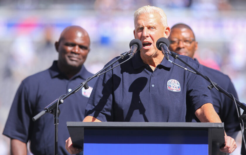 Bill Parcells is at Giants minicamp practice