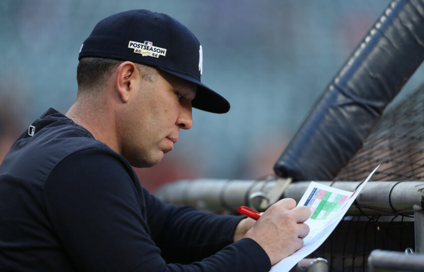 Yankees fire hitting coach Dillon Lawson