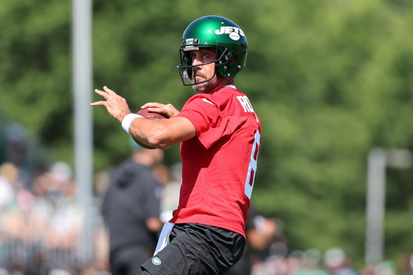 aaron rodgers jets giants