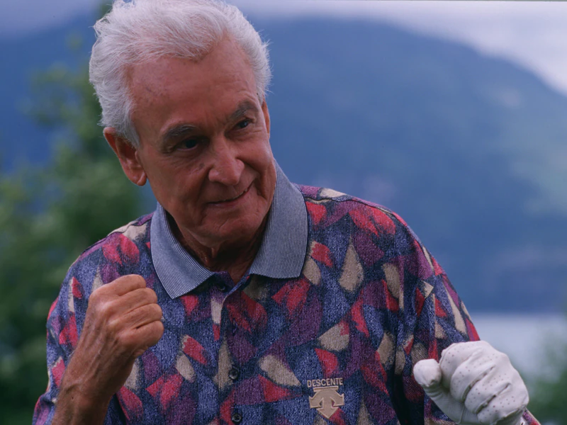 2 rich old guys had bloody fight in Hamptons, Page Six says