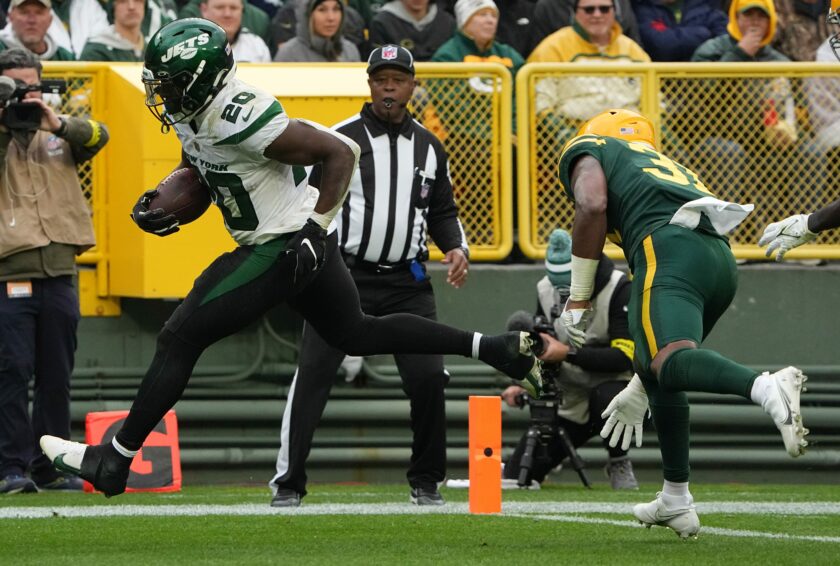 Breece Hall reminds Jets’ Aaron Rodgers of a 4-time Pro Bowler