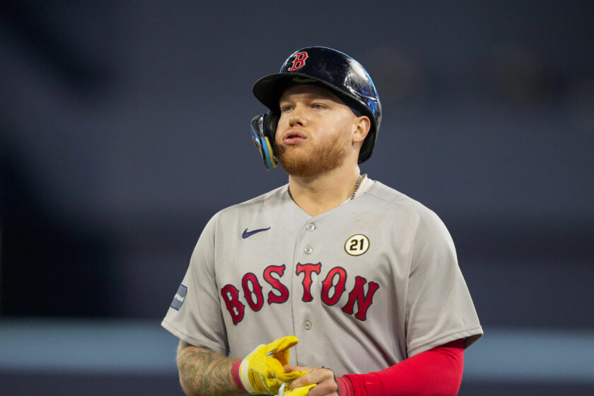 Yankees acquire OF Alex Verdugo from Boston Red Sox