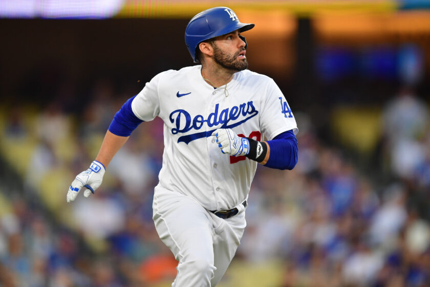New York Mets pursuing veteran DH J.D. Martinez