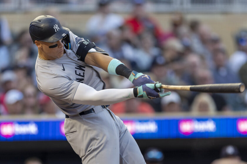VIDEO: Aaron Judge launches moonshot home run in Minnesota