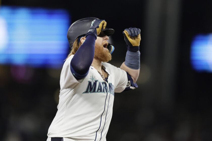 Chicago Cubs add veteran depth, sign 1B Justin Turner