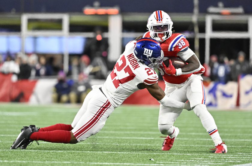 Giants vs. Commanders Odds, Picks & Predictions: NFC East Basement Battle Features Betting Line Movement