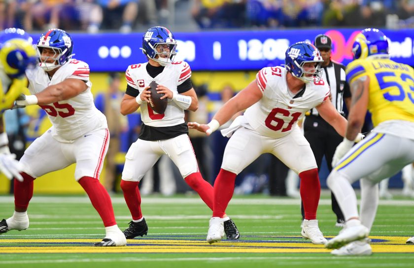 Giants QB Jaxson Dart hurt vs. Rams on Monday Night Football