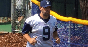 Tony Romo Looking Quite Hefty At Dallas Cowboys Training Camp (Photo) 1