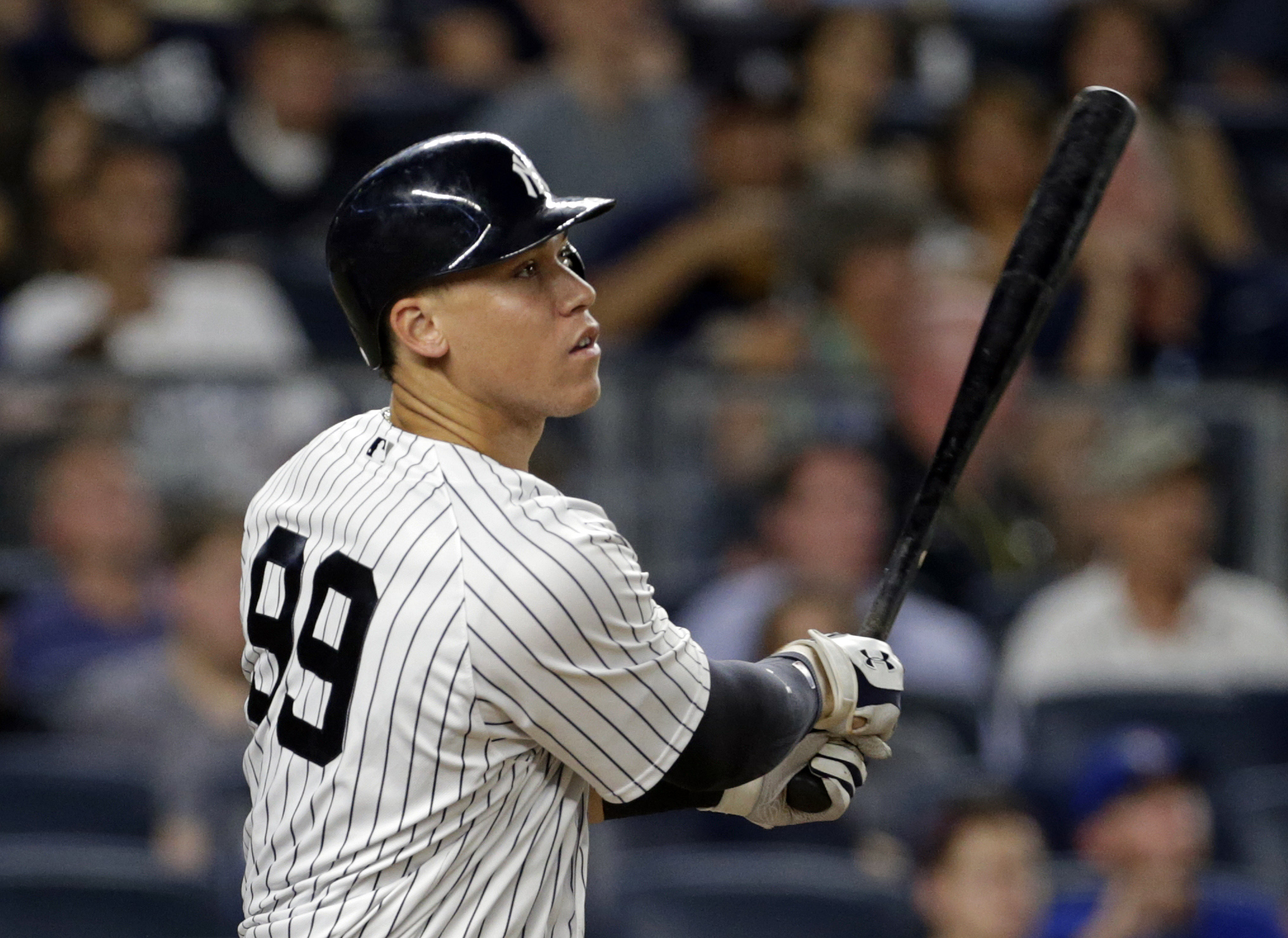 New York Yankees: Aaron Judge Leaves Contest With Right Oblique Strain 