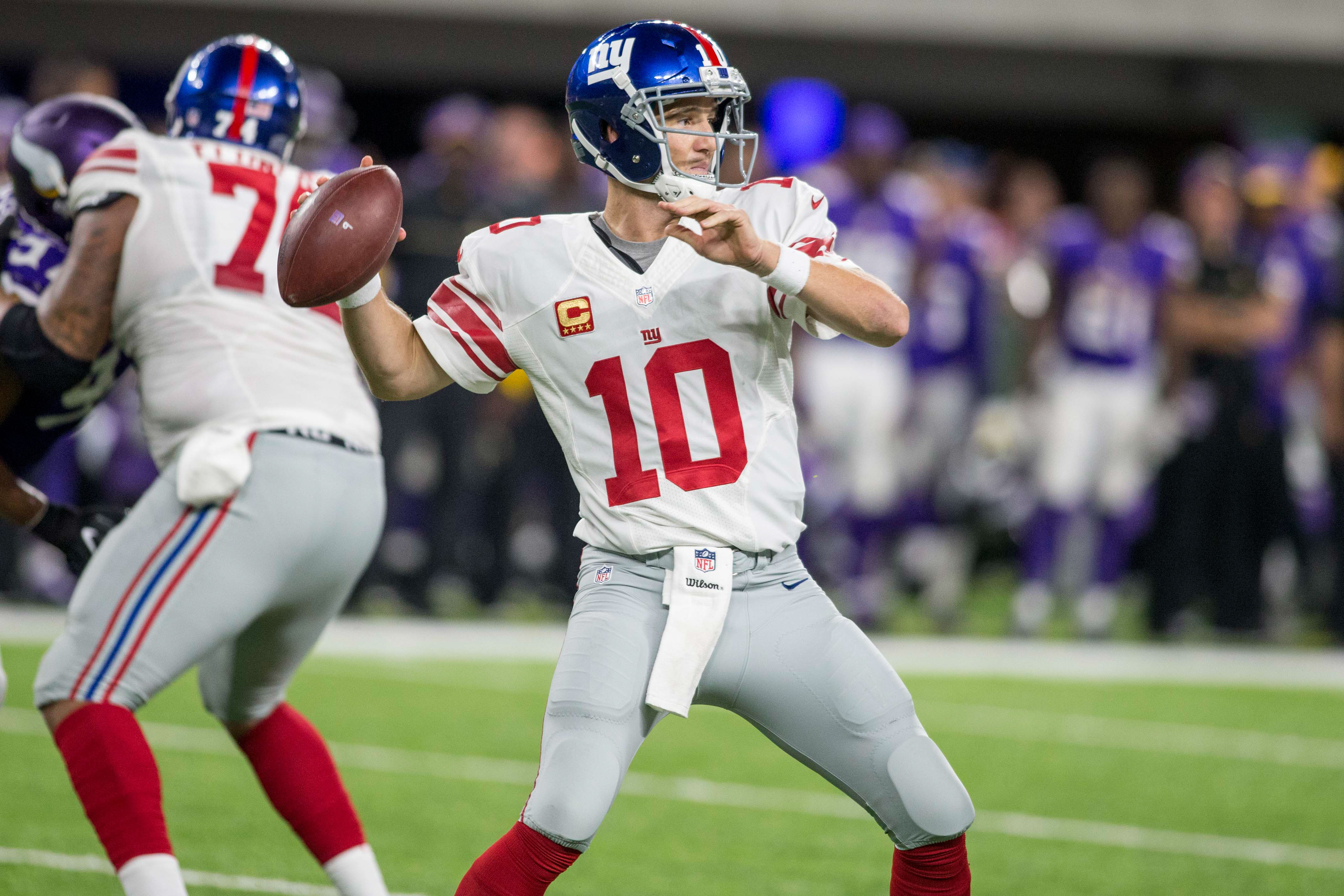 Are New York Giants' Players Concerned Over Eli Manning's Play? 3