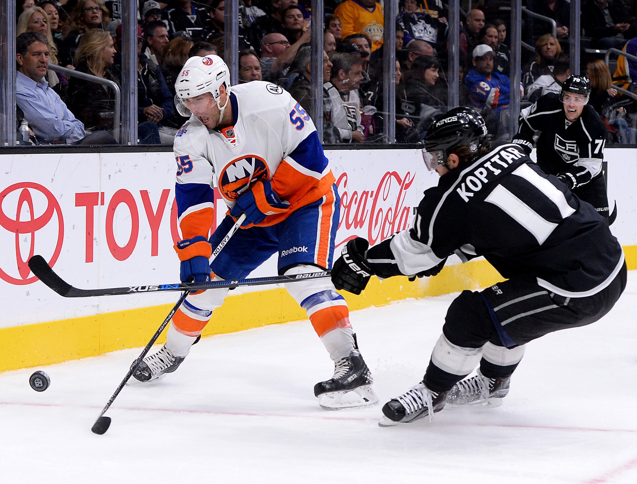 New York Islanders must maintain pressure against Los Angeles Kings 