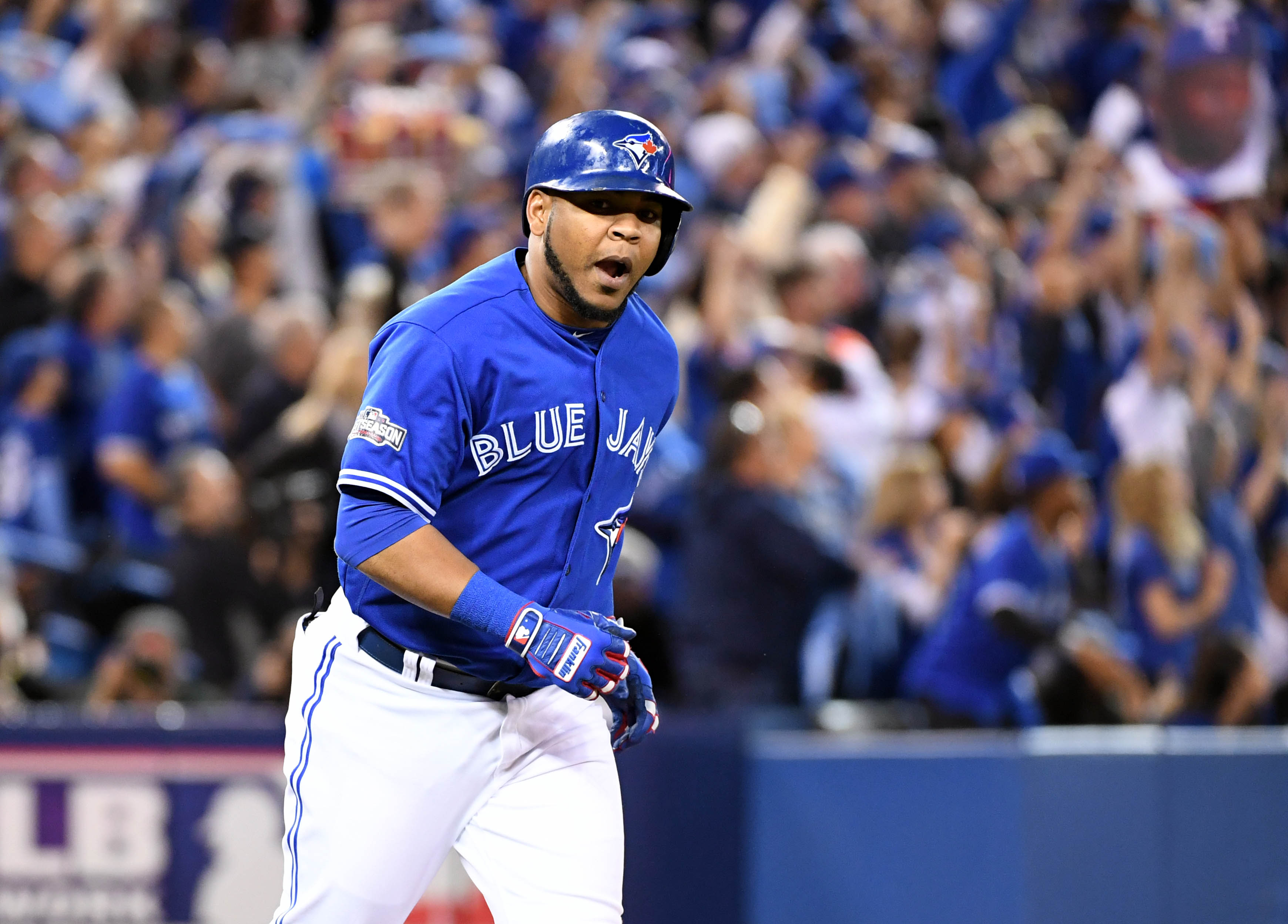 New York Yankees looking into Edwin Encarnacion, Carlos Beltran (Report) 