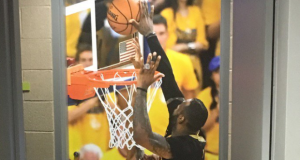 Cleveland Cavaliers stick it to Golden State Warriors with LeBron James poster (Photo) 
