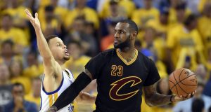 LeBron James had dummy of Stephen Curry at Halloween party (Report) 
