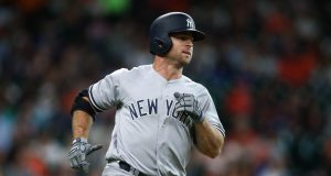 New York Yankees: Teams 'knocking on the door' for Brett Gardner 