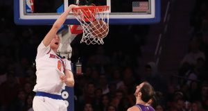 New York Knicks' Kristaps Porzingis crosses over Willie Cauley-Stein (Video) 