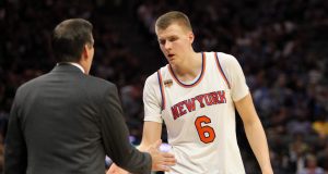 Should New York Knicks fans be concerned with Kristaps Porzingis' latest struggles? 1