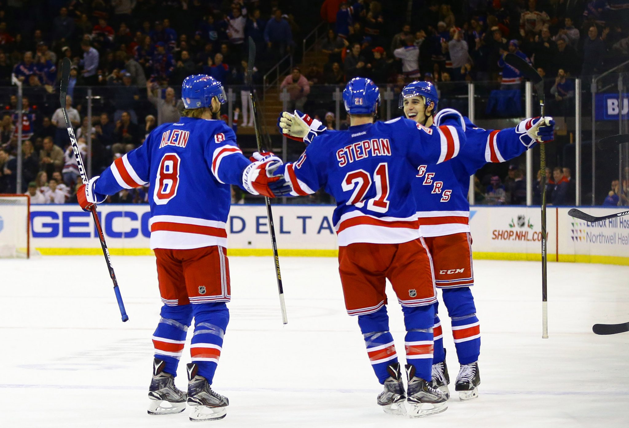 New York Rangers 5, New Jersey Devils 0: Antti Raanta collects second-straight shutout 