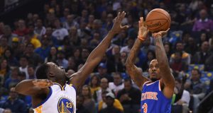 Short-handed New York Knicks are blown out as Warriors put on passing clinic (Highlights) 
