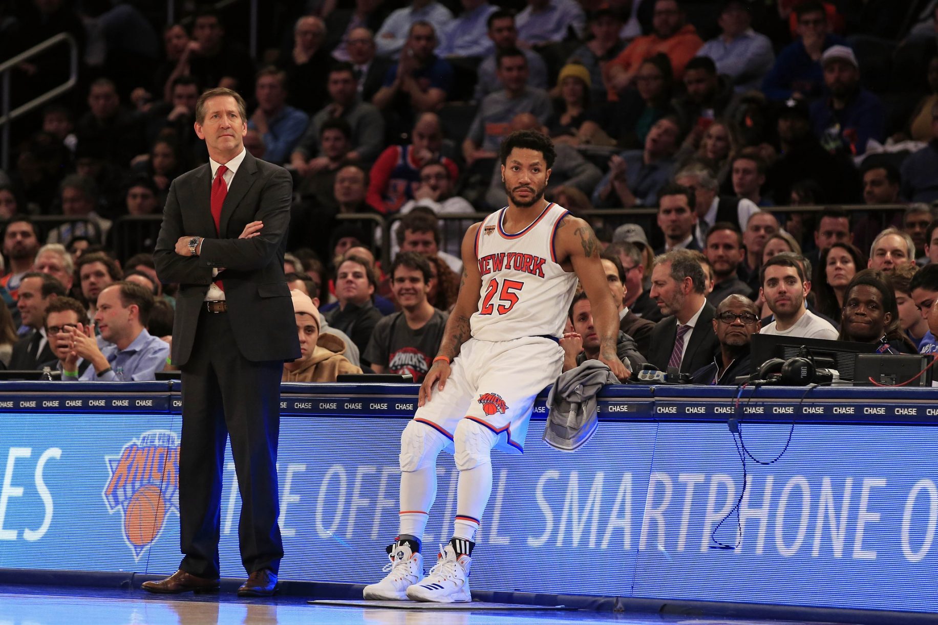 New York Knicks: Jeff Hornacek says Derrick Rose's ankle injury isn't 'major' 