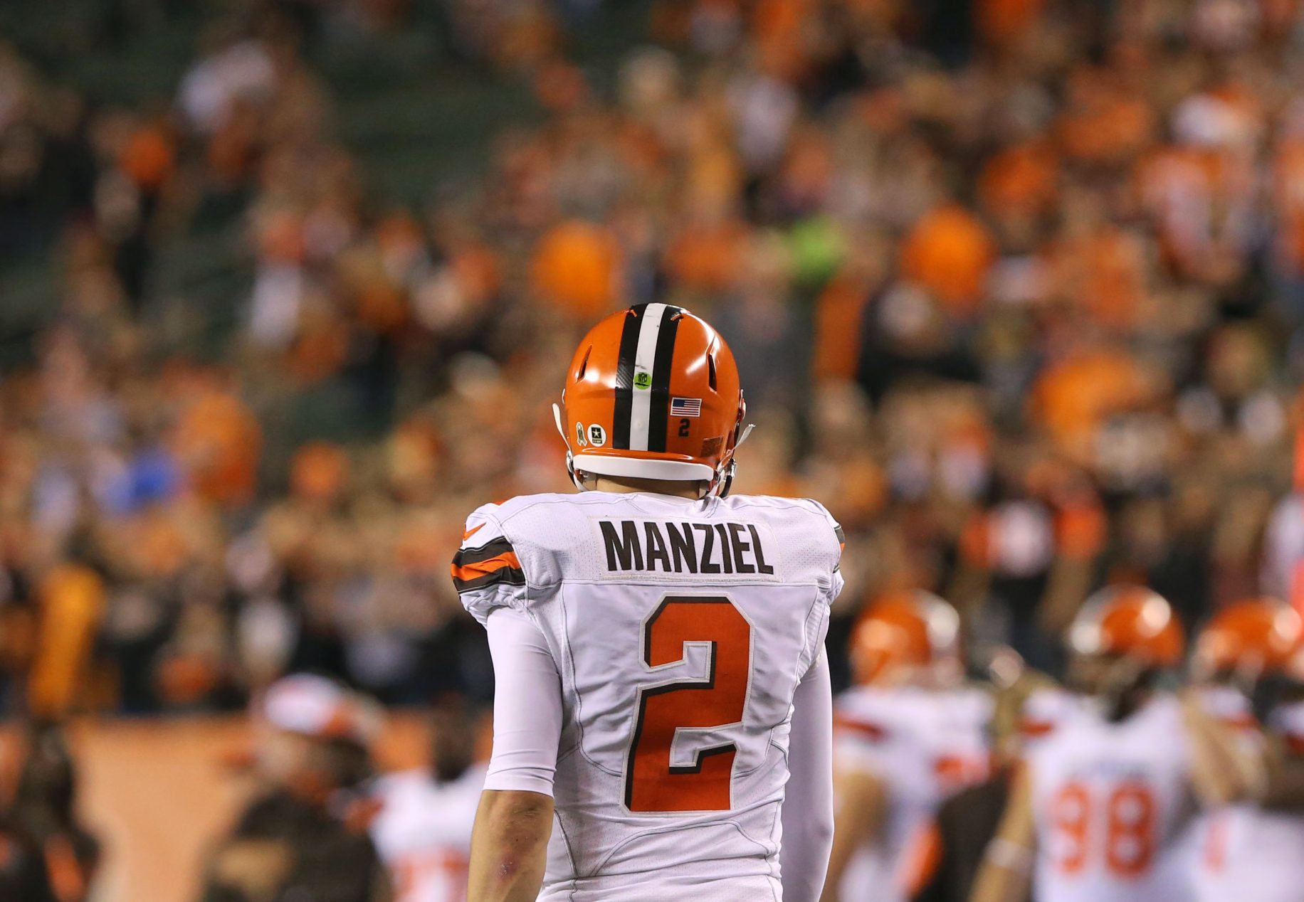 Should the New York Jets take a chance on Johnny Football? 
