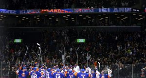 New York Islanders: Bogus Bloomberg headline misguides fans of all ages 