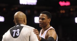 Russell Westbrook drills referee in the head with basketball (Video) 