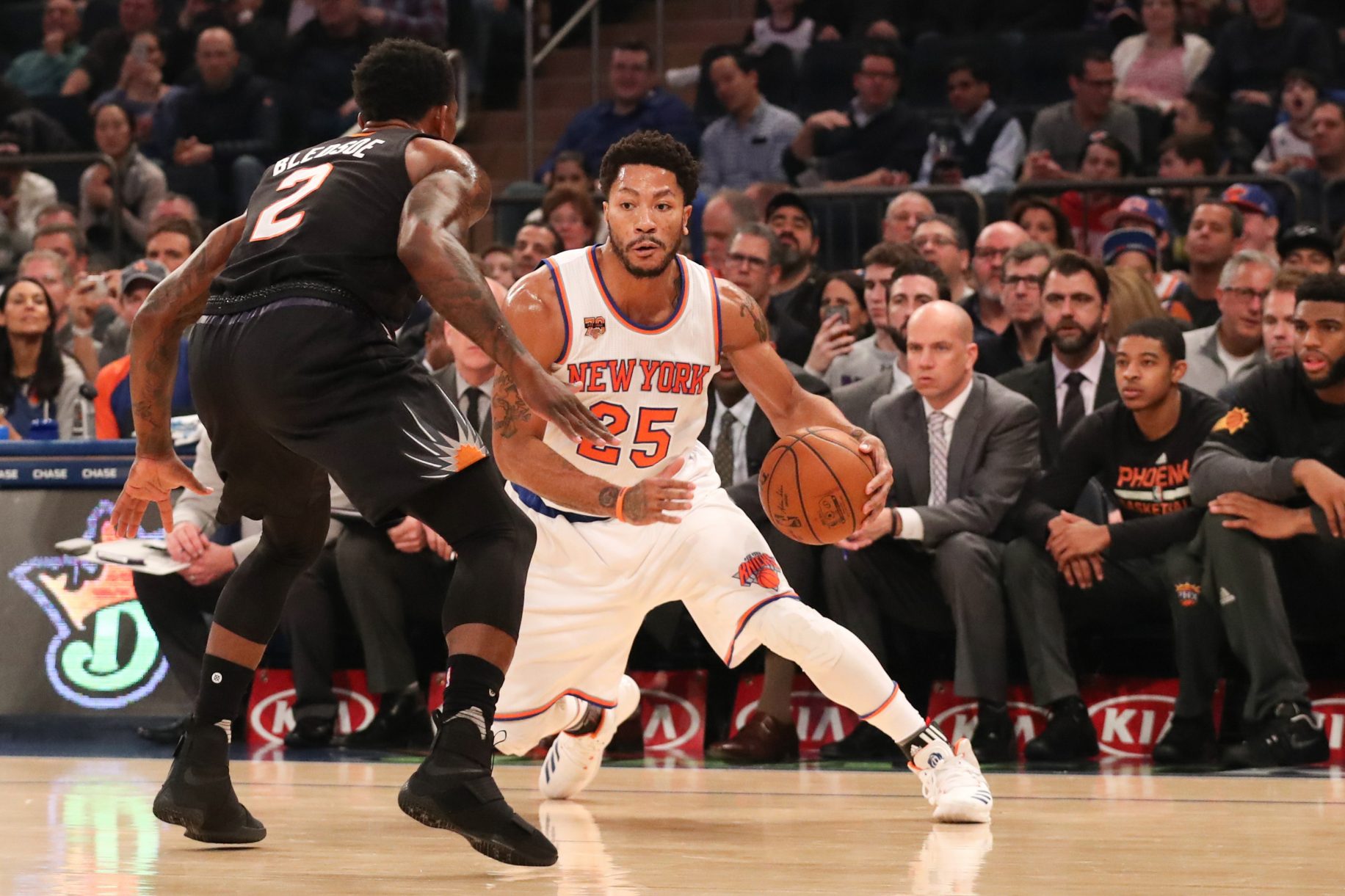 New York Knicks: Derrick Rose could miss multiple games with ankle sprain (Report) 