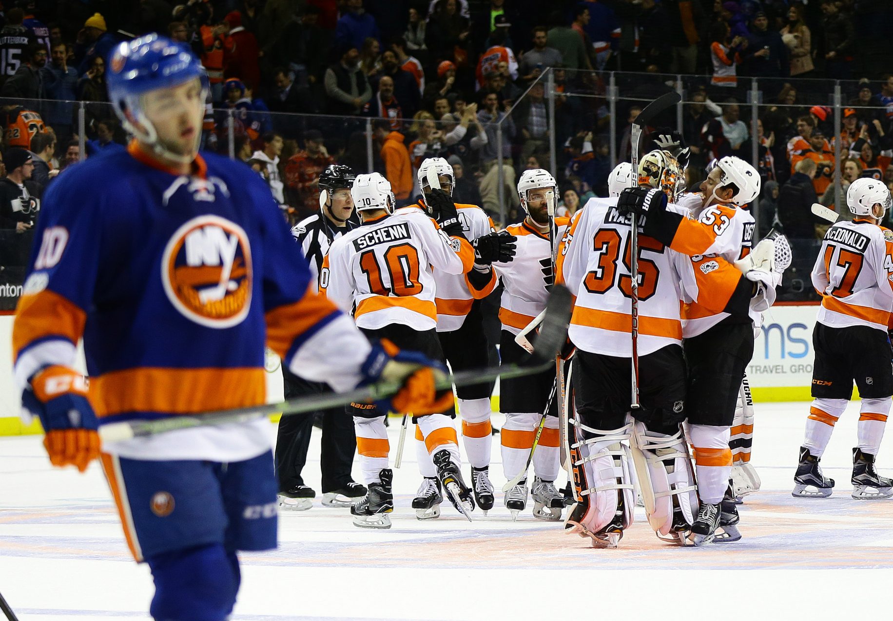 New York Islanders blow second 2-0 lead, lose in OT to Flyers (Highlights) 
