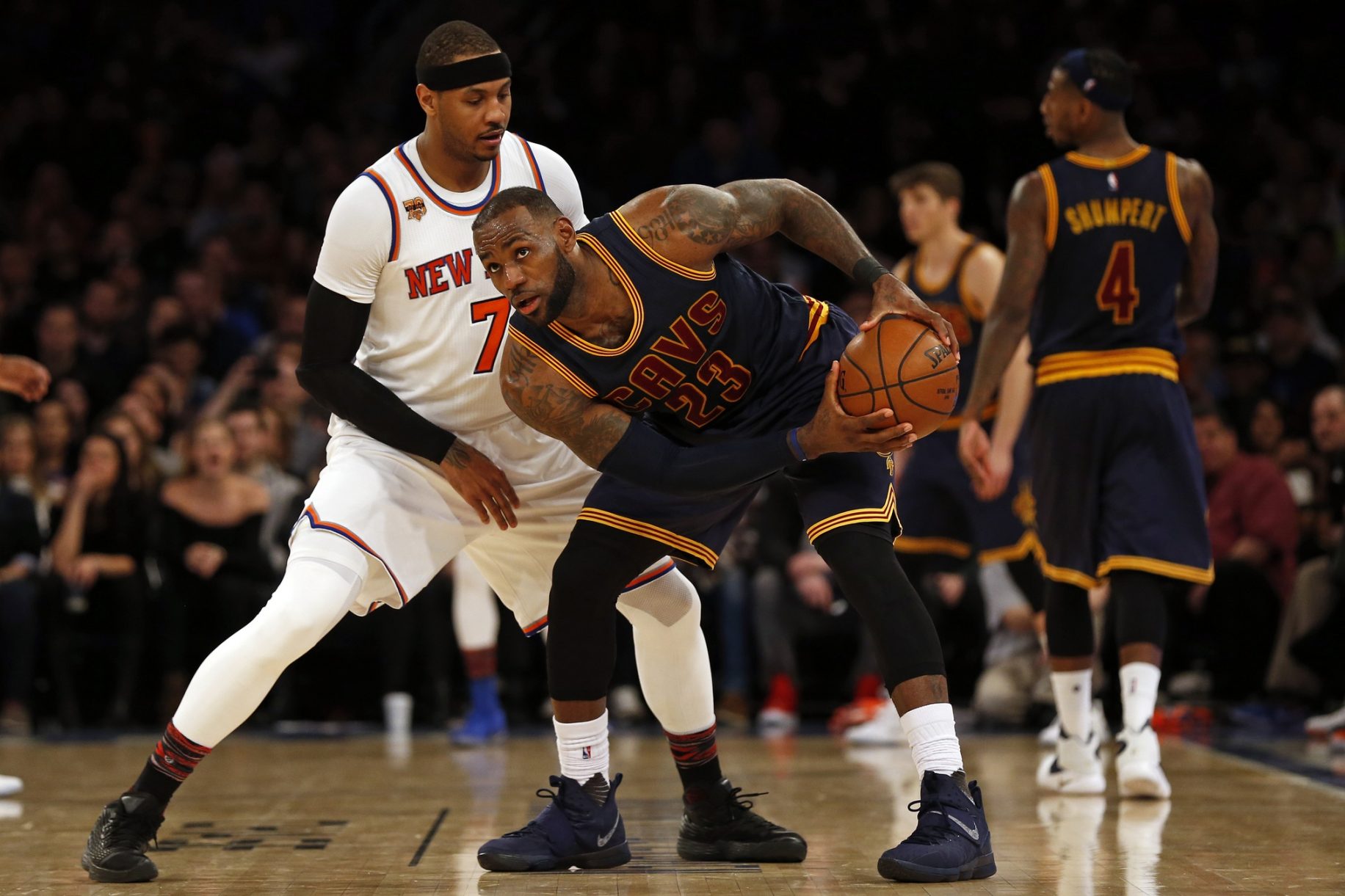 LeBron James wants Carmelo Anthony, even if it means trading Kevin Love (Report) 