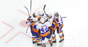 New York Islanders look to keep rolling against the Devils 