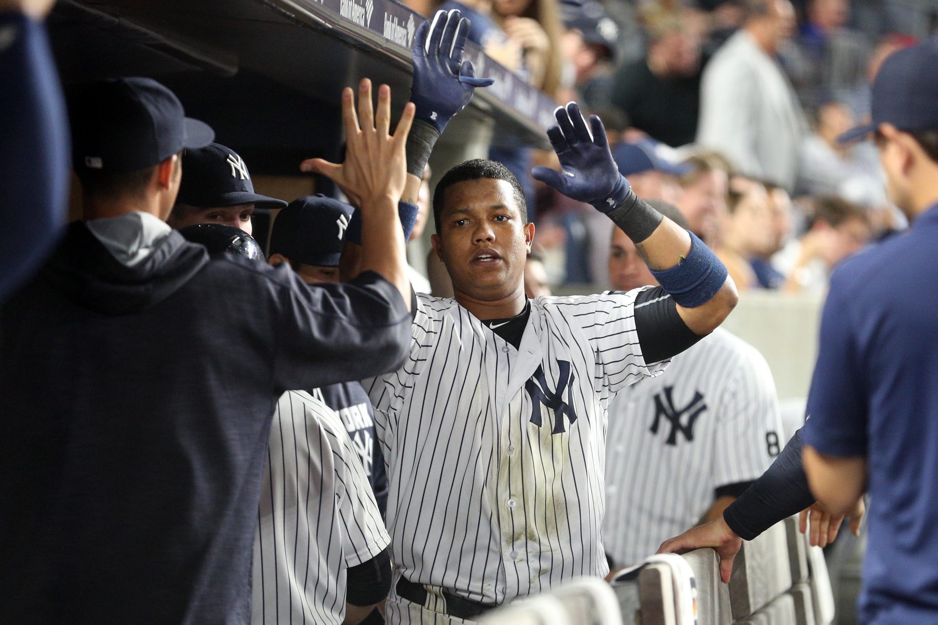 Starlin Castro paying it forward to Gleyber Torres after learning