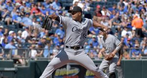 New York Yankees believed to be in on the sweepstakes for Jose Quintana (Report) 
