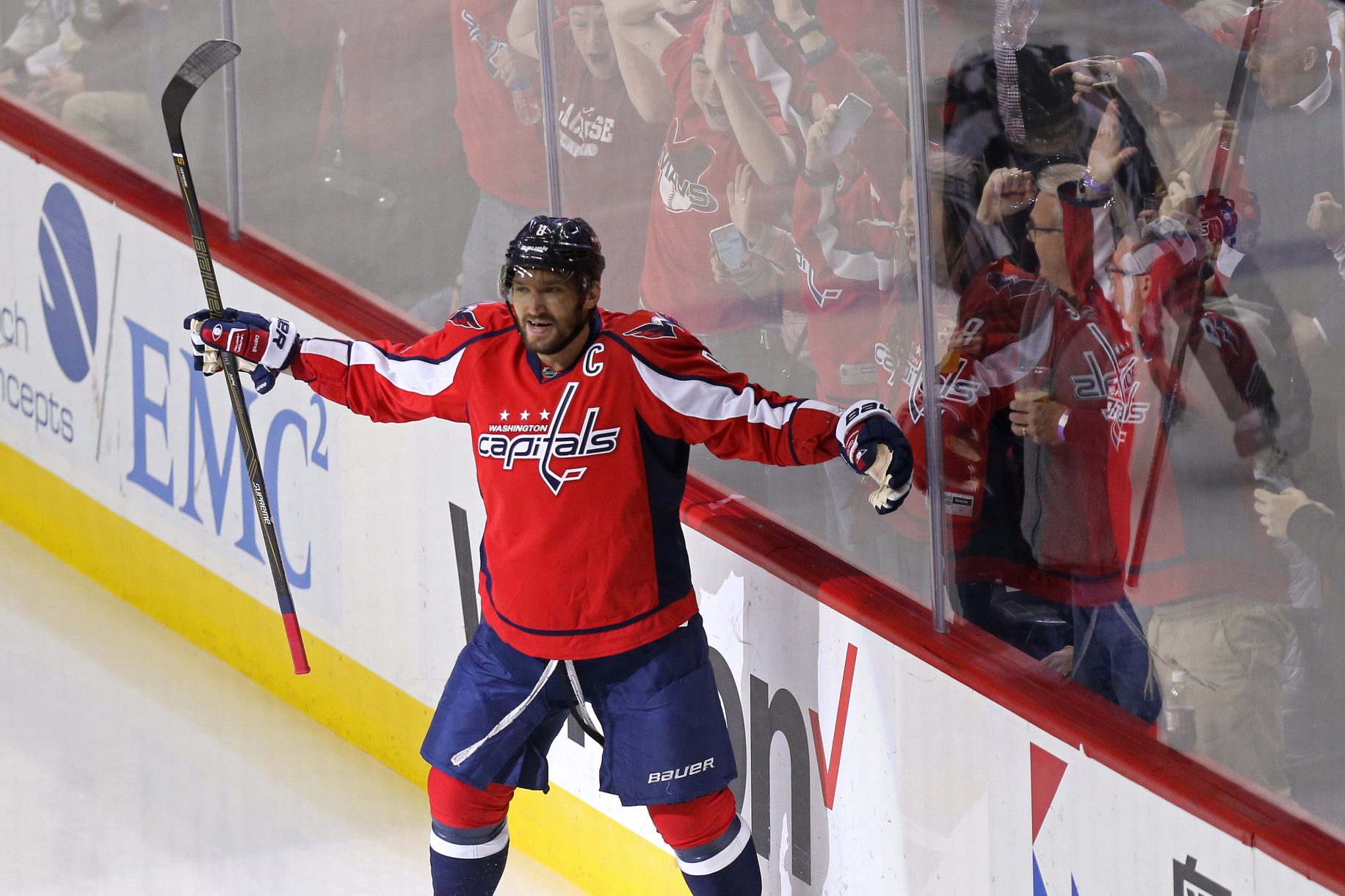 Capitals' Alex Ovechkin scores 1,000th NHL point - Sports Illustrated