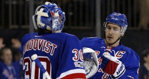 New York Rangers: The best way to handle Henrik Lundvist and his playing time 