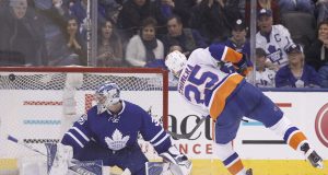 New York Islanders submit to Toronto Maple Leafs in embarrassing 7-1 loss 