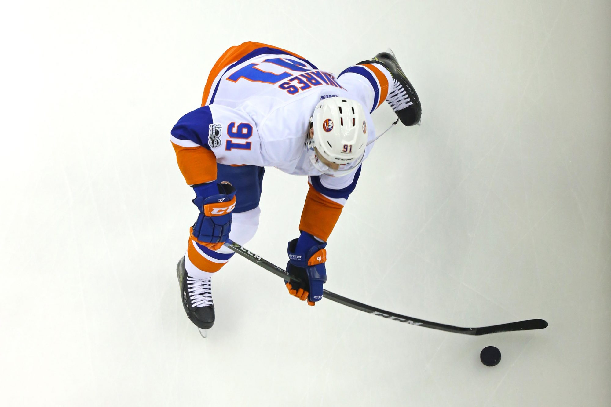 New York Islanders GM Garth Snow must go all-in at the deadline 