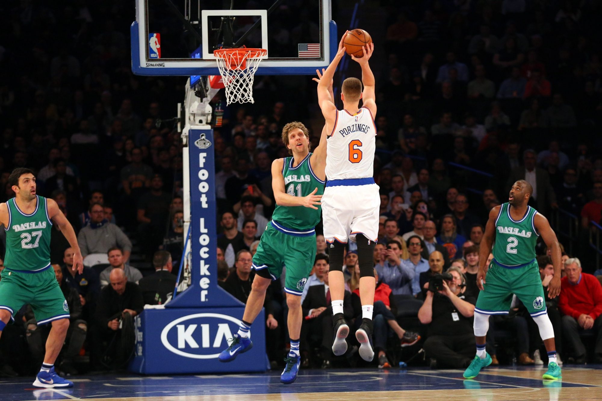 New York Knicks: Kristaps Porzingis Congratulates Dirk on Reaching 30,000 Points 