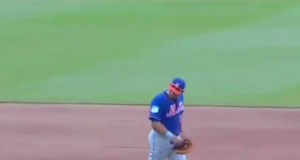 New York Mets: Asdrubal Cabrera Takes His Time Leaving Following Ejection (Video) 