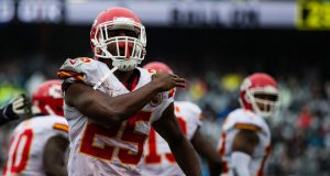 Four reasons why Jamaal Charles is a better fit for the New York Giants than Adrian Peterson 2