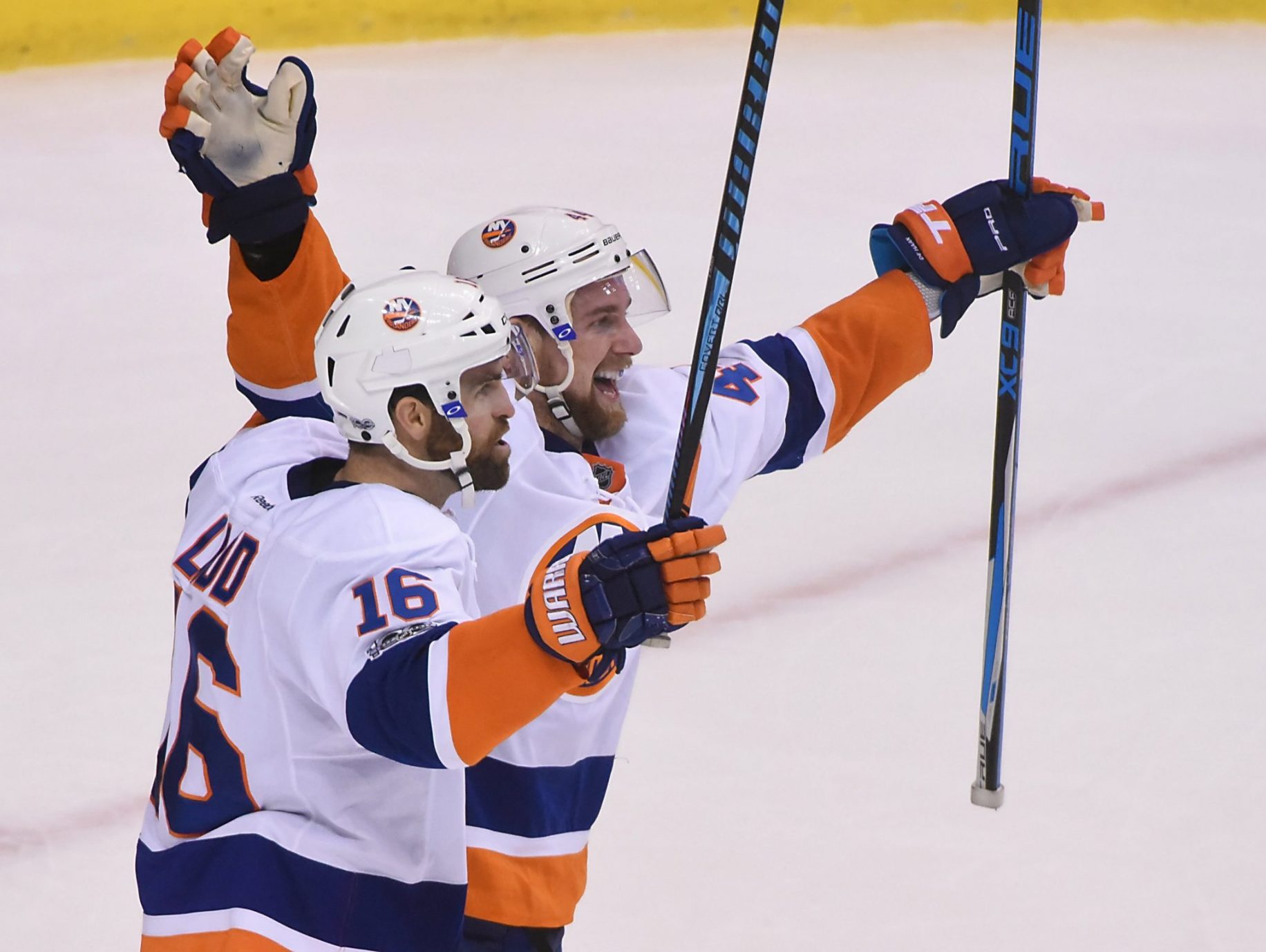 Andrew Ladd lifts Islanders to OT win after blowing late lead (Highlights) 2