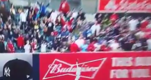 New York Yankees: Brett Gardner Makes Spectacular Leaping Catch (Video) 